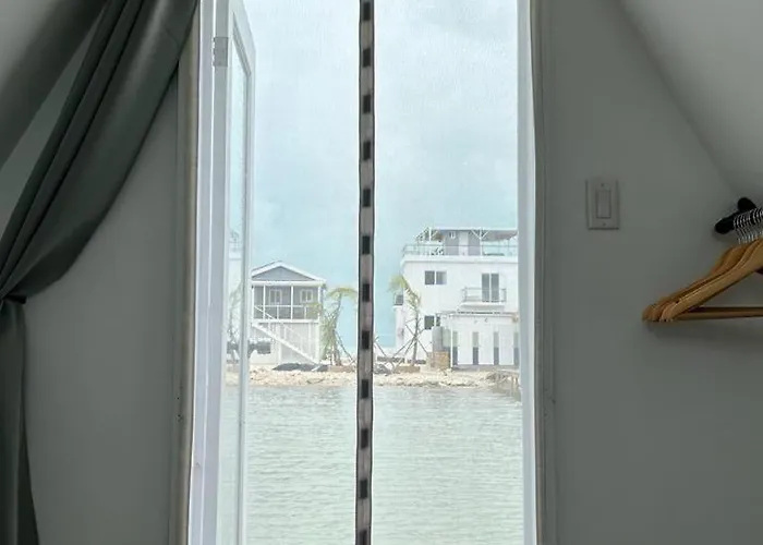 Apartment Beachfront